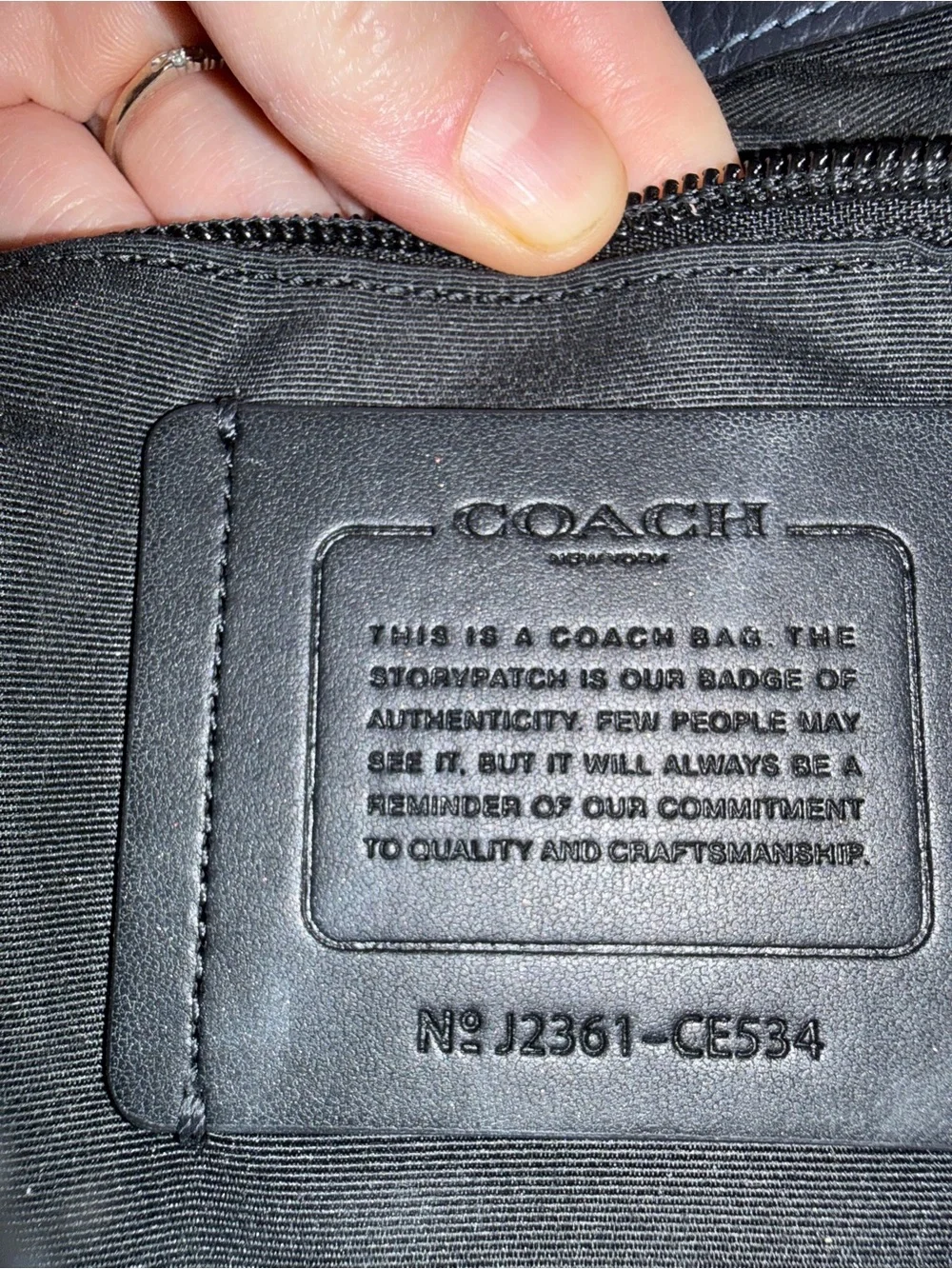 Coach messenger navy